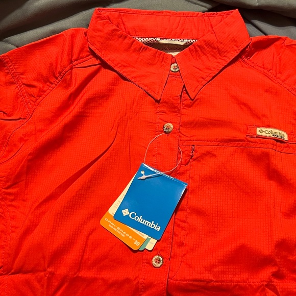 Kids Columbia short sleeve PFG button down red color various sizes available - Picture 1 of 5